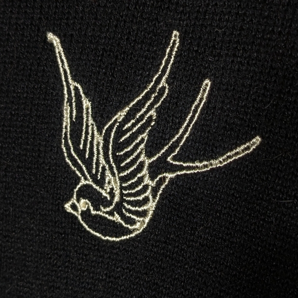 Rock Steady Cropped Crew Sweater with Cream Swallow Tail Motifs - Picture 3 of 8